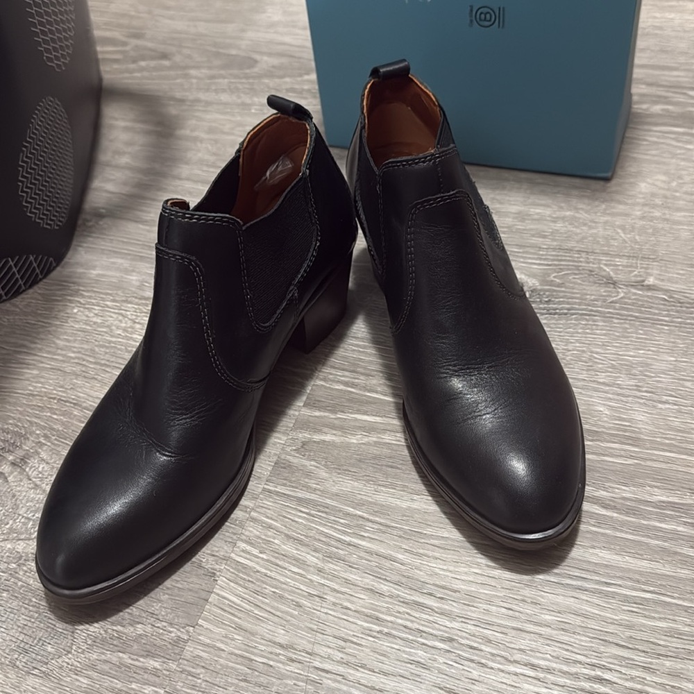 Pikolinos Black Leather Ankle Boots - Women’s 36 or US 6